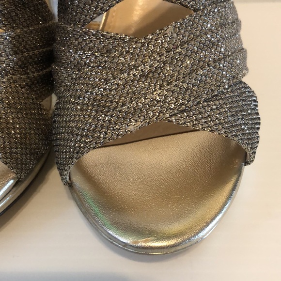 Gold heels with a silver sparkle Sz 8.5 - Picture 13 of 14